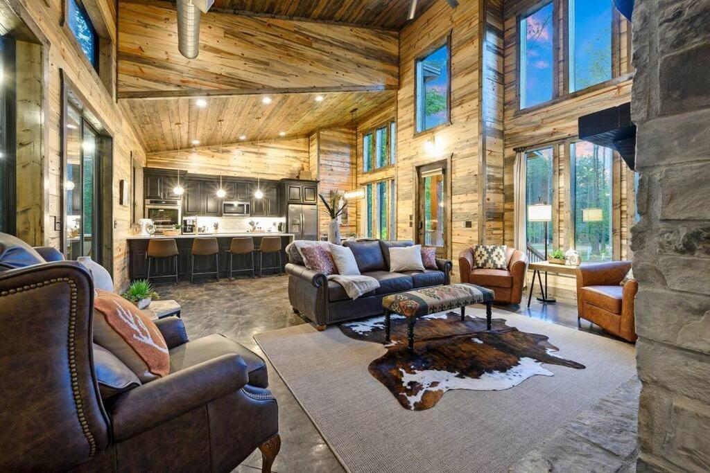 Ember Skye Cabin - 2 Bdr & Bunk Nook/2.5 Bath Broken Bow Luaran gambar