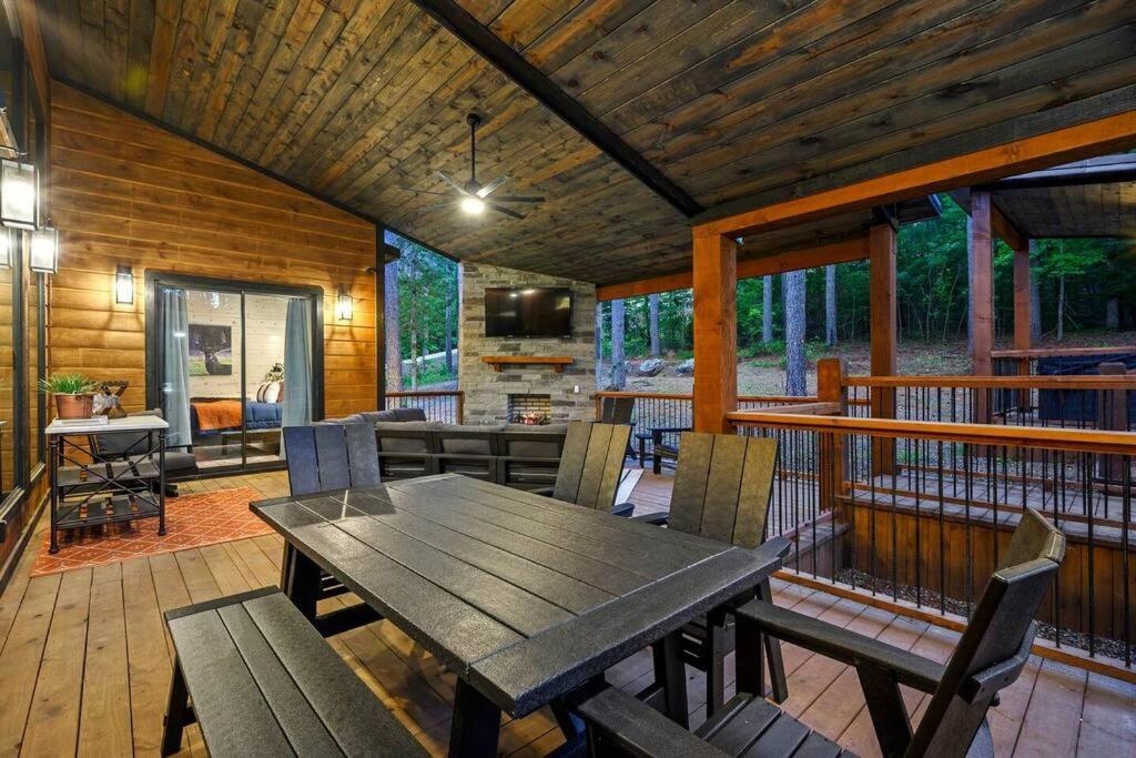 Ember Skye Cabin - 2 Bdr & Bunk Nook/2.5 Bath Broken Bow Luaran gambar